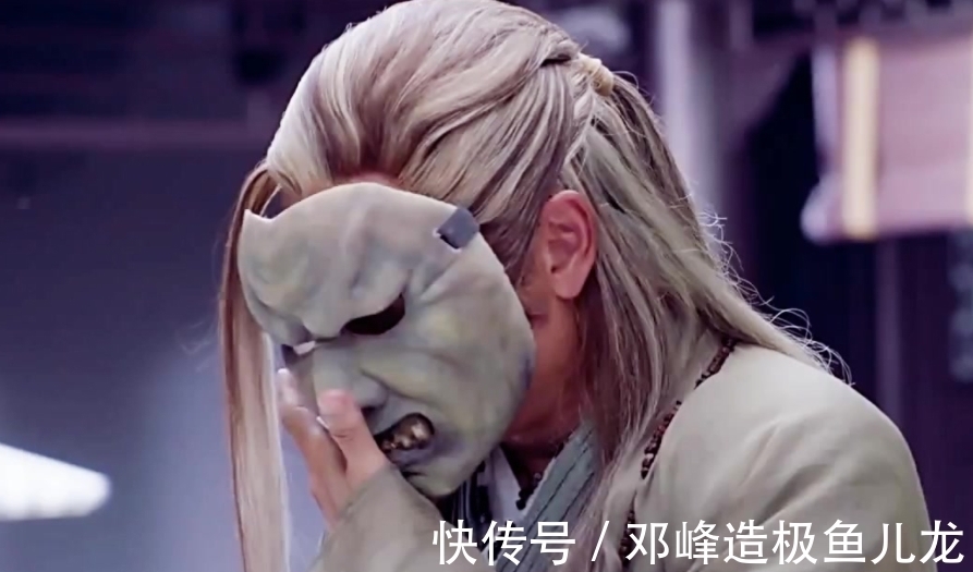 面具#杨过为何要戴一张面具?不是他怕被人认出来,原因与南海神尼有关