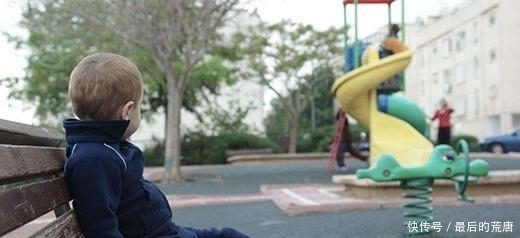 领到|孩子脸上出现伤痕,还被老师领到监控盲区?家长:不接受道歉!