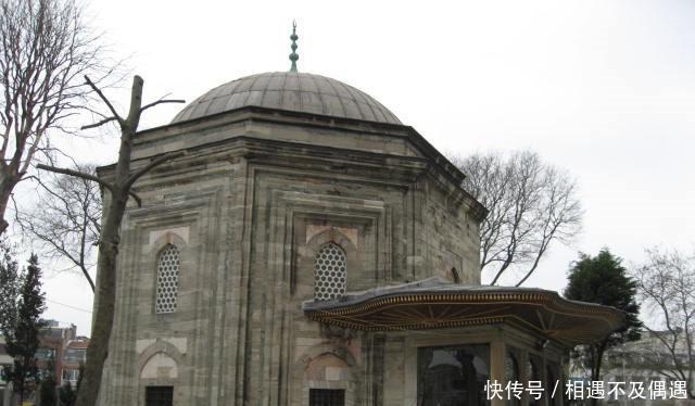 统治期间|政绩不突出,最终还被迫退位,埋下帝国衰亡引子的巴耶塞特二世