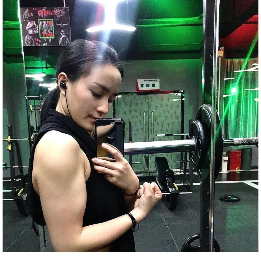 幼儿园|26岁贵州幼儿园老师，高冷气质，健美身材，网友：想回去复读