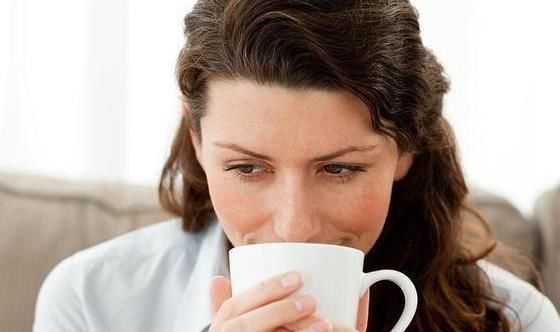 饮酒|女性”致命“伤害乳腺癌,四种东西千万不要碰,预防乳腺癌!