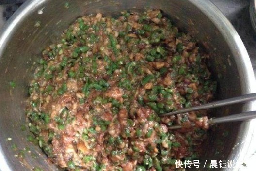  饺子馅用此菜做，比韭菜鸡蛋好吃N倍，孩子一次吃10个都不够