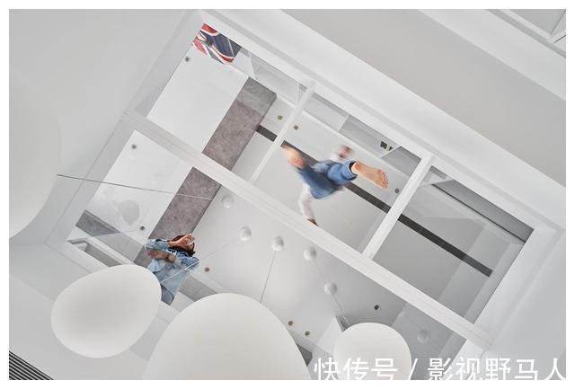 年轻人|92㎡Loft变身小豪宅,越简洁越有感,这才是年轻人梦想中的家!