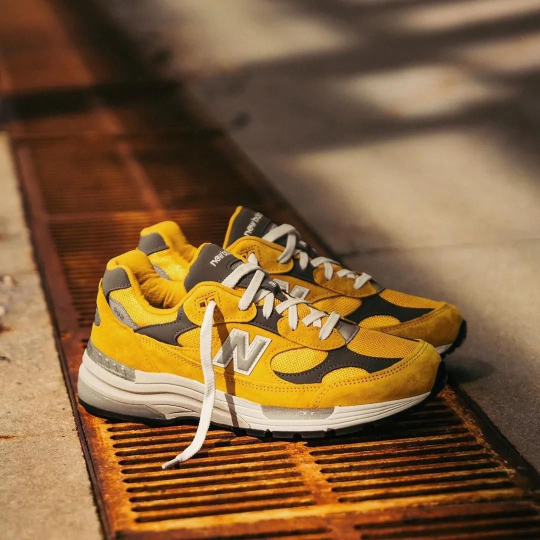 今年过冬，能在大街上独领风骚的是「小黄鞋」