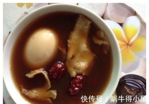 经期|这甜汤，简单一煮就能喝，女人经期后喝，气血双补，脸色红润！