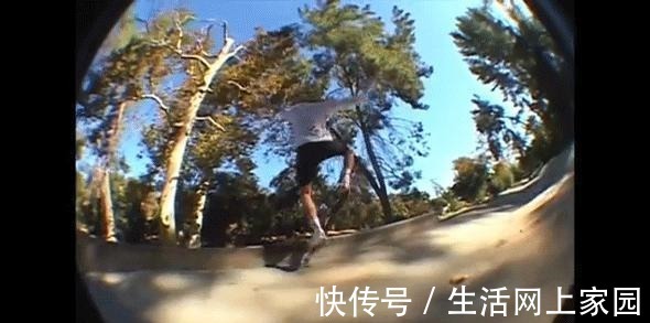 prada 灯芯绒大神SW穿Prada全新联名鞋滑板!难道这是要登场了!