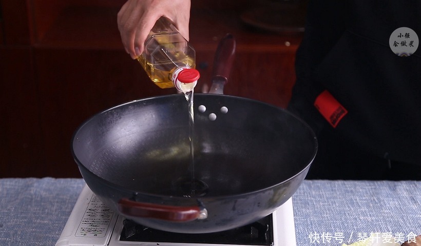 面条|上班族快来学学,这样做酱油炒面又快又好吃,以后不用点外卖了