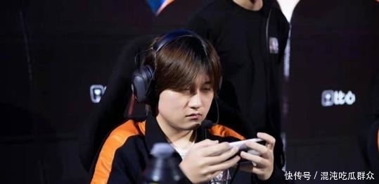 久诚 DYG惨遭ES碾压,久诚粉丝狂喜:让你们不上久诚,希望俯冲A组