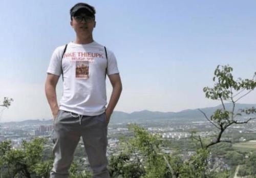 跑步|42岁男子，长期坚持夜跑10公里，3年后，他得到了什么？