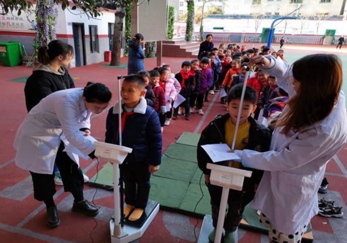 父母|孩子早上这“时间点”起床,身高至少矮5cm,父母不妨对照下