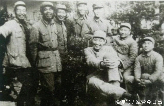 参谋长|授衔时，为何一野和三野参谋长为中将，二野和四野参谋长为上将