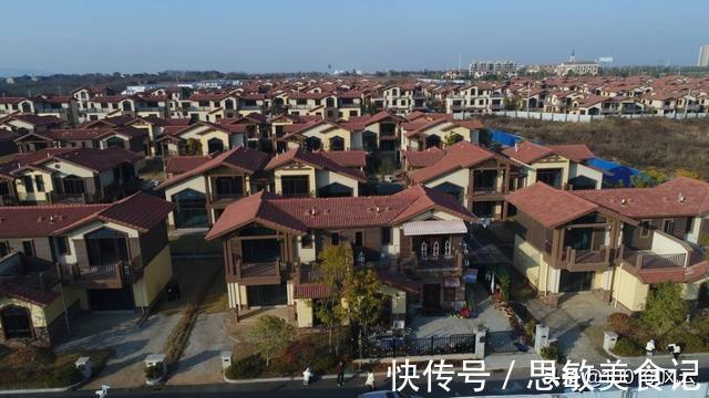 阿开|投资两三千元月入一两万轻资产回收废旧衣服，解开内幕细节。