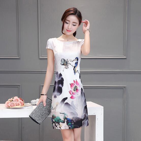 中式|古美韵味的改良旗袍裙,勾勒出柔美的身姿,展现凹凸有致的线条