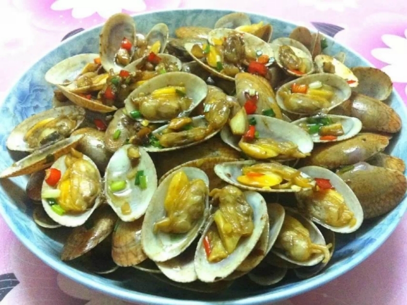 花甲吐沙别只会用盐水了,学会这招,沙子自动吐出来,干净又省事