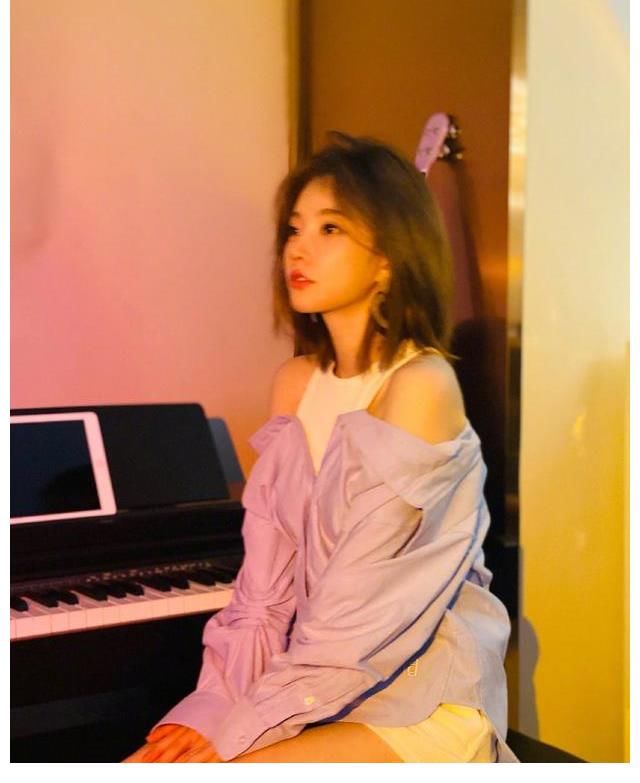 現(xiàn)場說唱就唱？馮提莫在綜藝當(dāng)中的表現(xiàn)怎么樣？