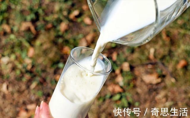 宝妈|宝宝喝牛奶好还是泡奶粉好喝了这么多年，真相却和你想的不一样