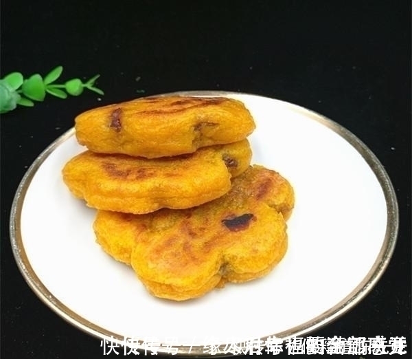 南瓜饼这么做,吃了一个还想吃一个,又香又糯