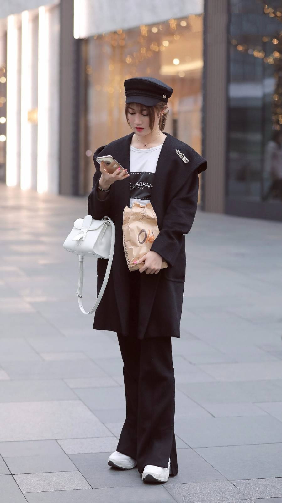 清纯|小姐姐这身穿搭真的是个性十足, 又不失清纯可爱