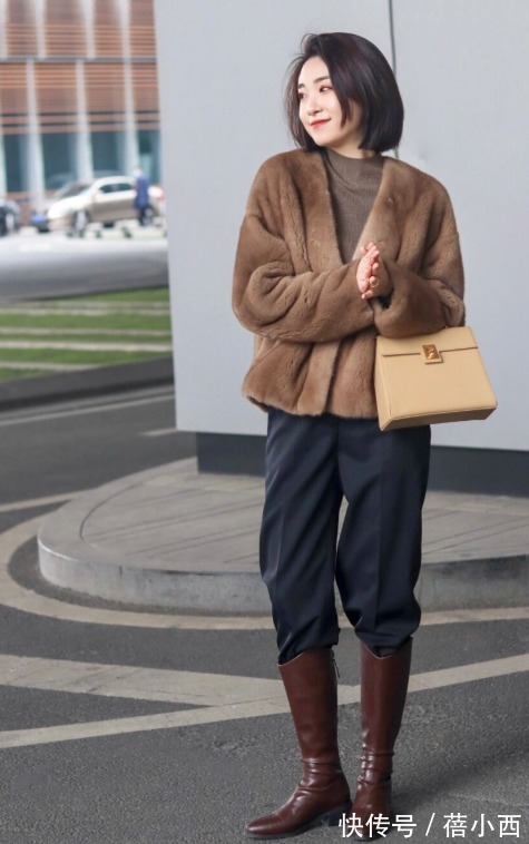 大长腿|入冬怎么穿不土气?建议入手一件“毛茸茸”外套,时髦高级上档次