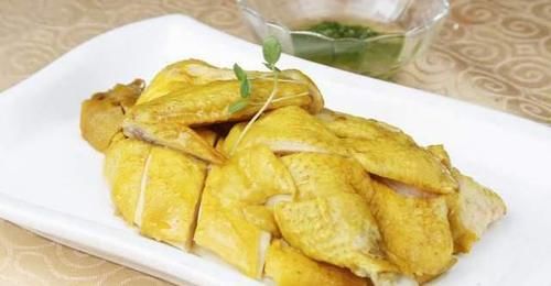  这一桌年夜饭，1汤5荤2素，是我最喜爱的菜肴，还全都是回忆