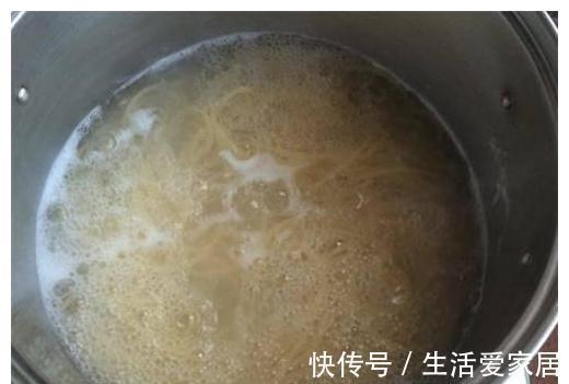 想吃意面不用买,在家做分量多,用料足,便宜卫生,比西餐厅好吃