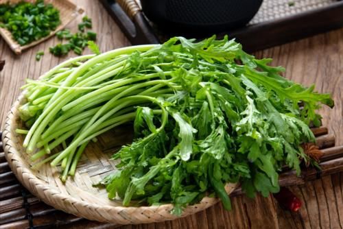 皇帝菜|这菜被誉为“皇帝菜”，炒一炒清香爽脆，三伏天遇到别手软