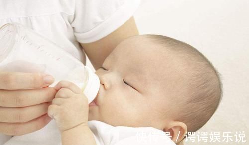 妈妈们|宝宝到了这个月龄,基本可以告别“夜奶”了,宝妈早知道早准备