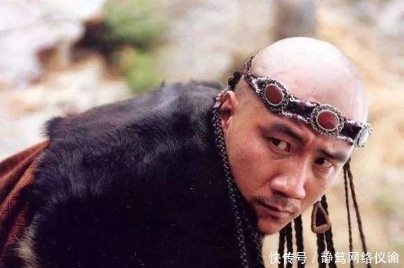 为什么萧远山一个人可以反杀中原武林这么多高手?原因有两个