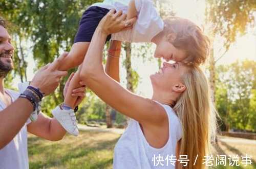 威严|家长去参加孩子的小学家长会,一进门看到的场面呆在了原地