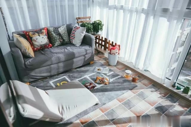 连接处|客厅阳台打通，聪明人这样装，直接多了一间房