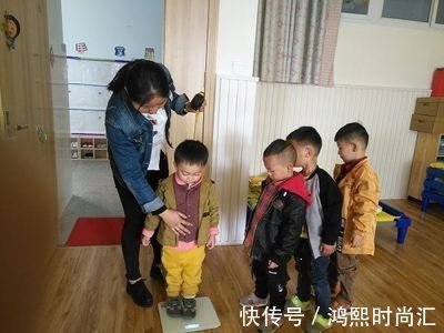 孩子|7岁男孩脾虚严重,身高已成定局,劝告:别再拿3样当宝贝喂孩子