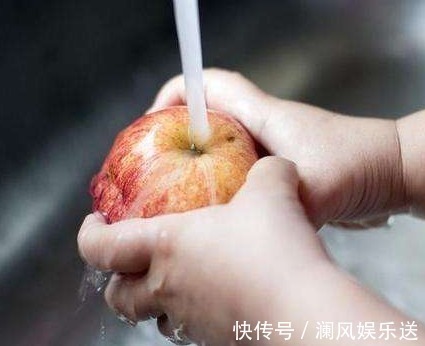 肚子疼|孩子有这“4个”表现,说明肚子里“长虫”了!爸妈们一定要注意