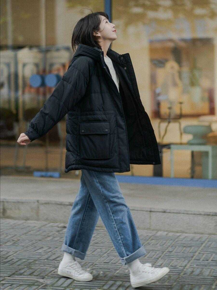 打底裤|过冬的必备羽绒服,黑色羽绒服的n种搭配,气质减龄又显瘦