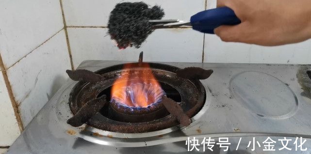 佳俊|用旧的钢丝球别扔掉，再这样处理一下，一年能省不少钱！