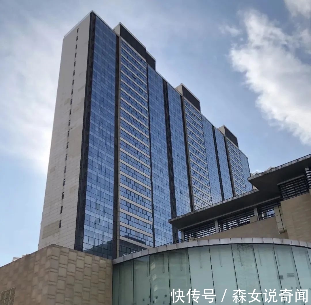 汪希|雪里来雨里去 这栋价值1.6亿的商业楼赶在年前成功过户了!