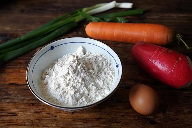 天冷了,盒子包这馅比韭菜盒子还要好吃,学会了自己在家就能做