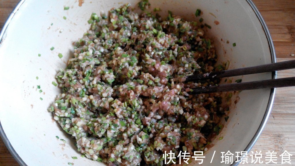 媳妇把早餐换个花样,十分钟就做好,一碗下肚热乎又开胃,特好吃