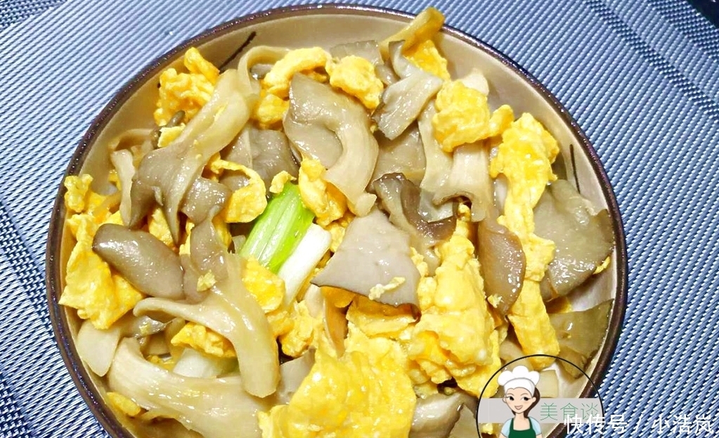  平菇炒鸡蛋，滋补强身，蛋白质是猪肉的4倍，孩子多吃体格好