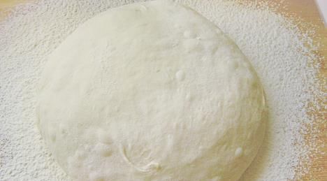 面包|终于找到面包最省力的做法了,不用揉面、不加黄油,照样松软无比