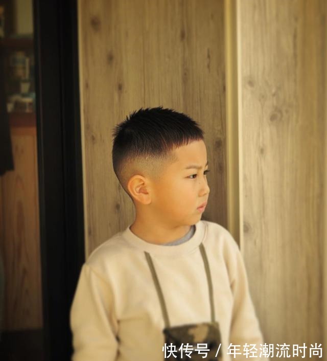 修剪 3到10岁小男孩发型怎么剪剪完这四种,谁知这么帅!