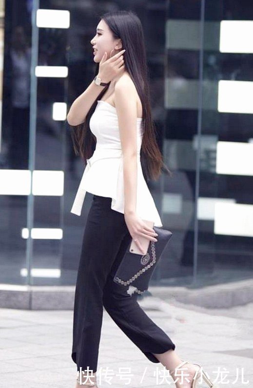 魅力紧身裙小姐姐,年轻自信的穿搭,尽显唯美气息