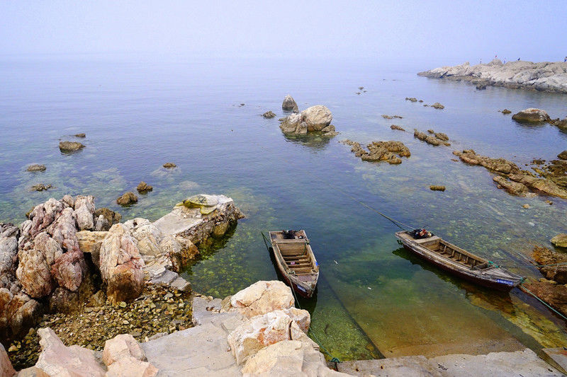 山光海色秀如画，群礁嶙峋水拍岸，海上幻境养马岛