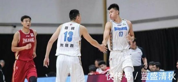 雅尼斯|严惩翟晓川,2.5秒撞飞朱旭航+二次挑衅,慢镜头一幕让人心都凉了!