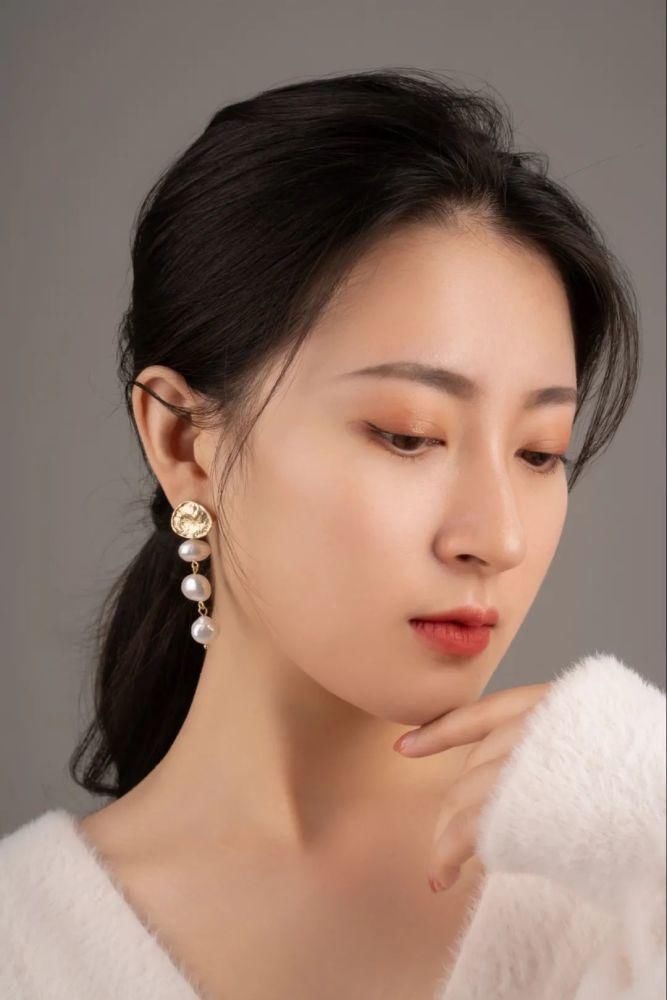 耳环|戴对耳环=整容?!刘雯、Angelababy显脸小的秘密都在这儿了