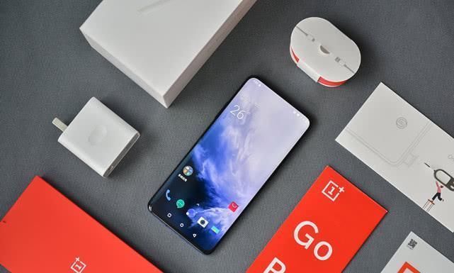 退场|顶级机皇终于退场,骁龙855+2K屏+90Hz,刘作虎还是良心了