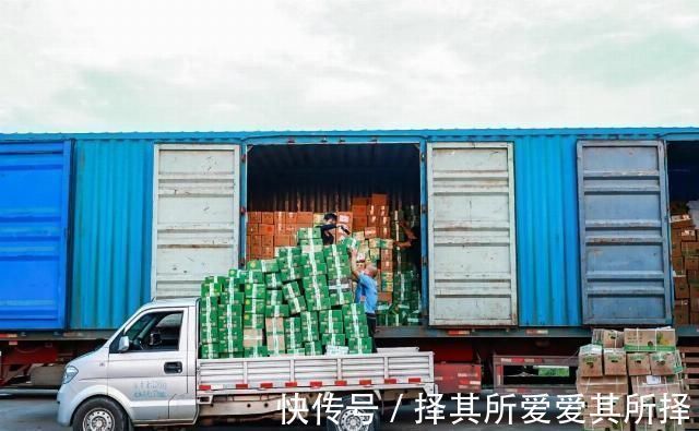 包裹|付款后11分钟收包裹，菜鸟是从我家楼下发货的