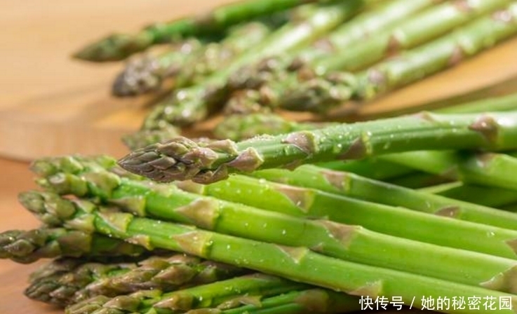  颈动脉|颈动脉堵塞随时会引来脑梗，医生说：多吃2种蔬菜，对血管好处多