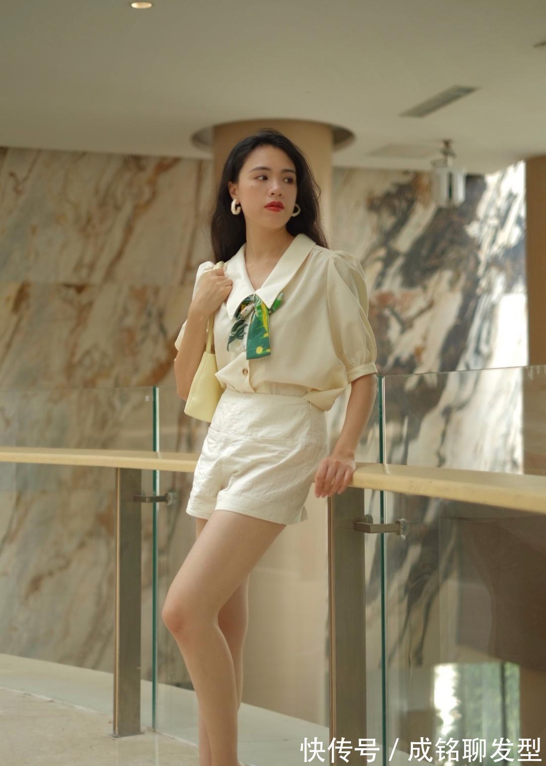 拘谨感|30+适合“成熟风”还是“ 可爱风”？时尚博主的穿搭，一看便知