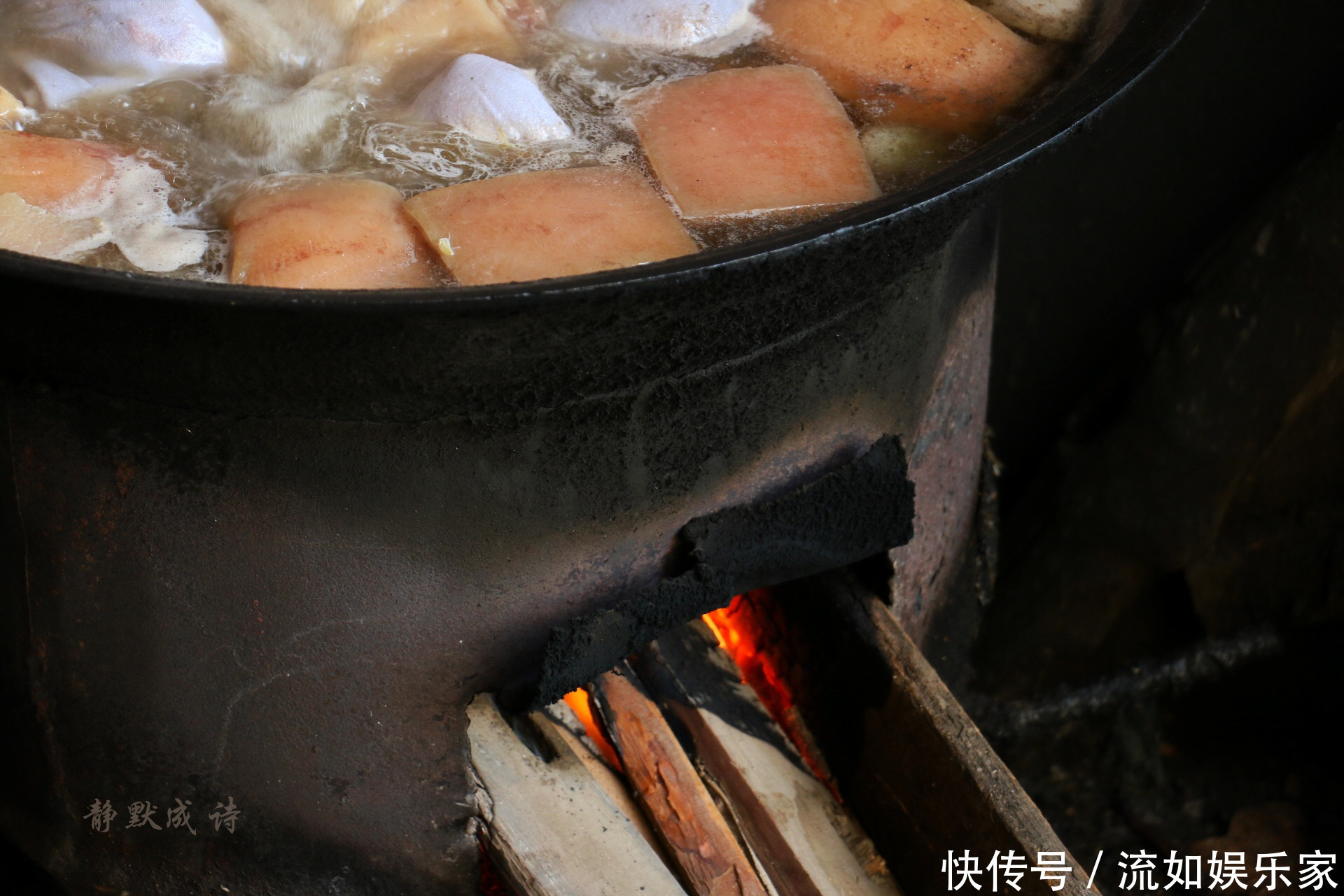 年关|北方的年关,把炉灶架起来,大锅煮大肉,看着就爽,流口水了
