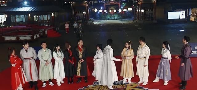 郭麒麟官宣回归跑男，他的贡献太重要了，没了他少了一半乐趣